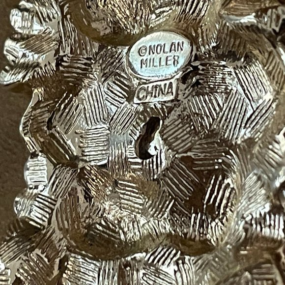 Nolan Miller Vintage Hinged Cuff Bracelet - Picture 8 of 8